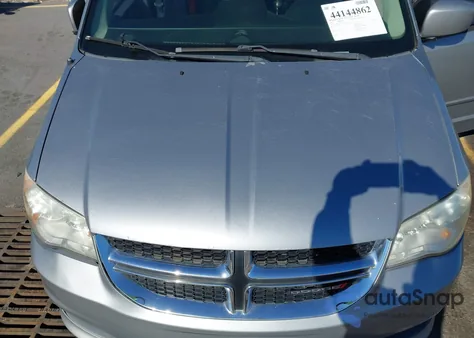 2013 Dodge Grand Caravan Sxt z USA, uszkodzony, nr VIN 2C4RDGCG3DR795795